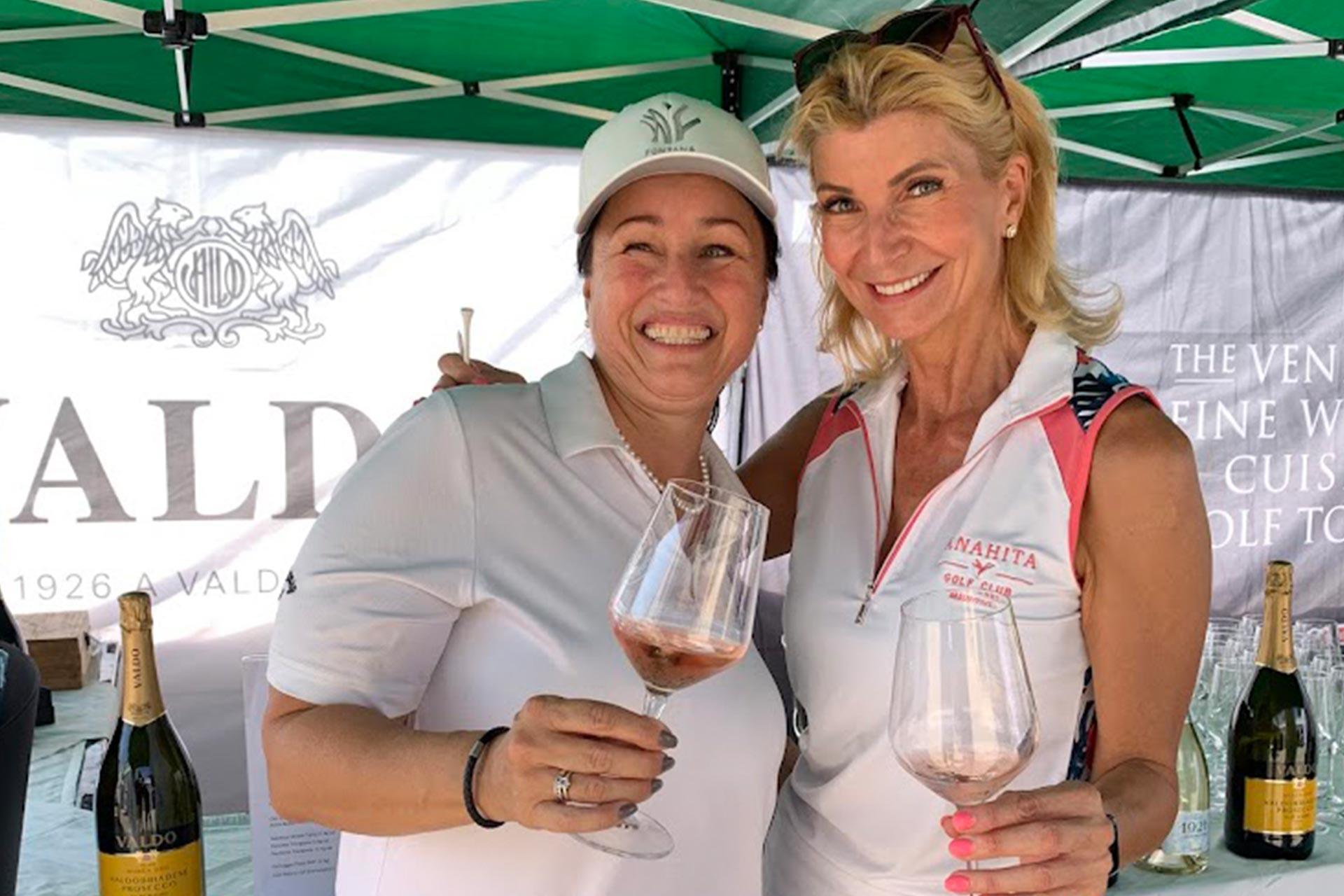 Prosecco-Golf-Cup-people-and-wine-3