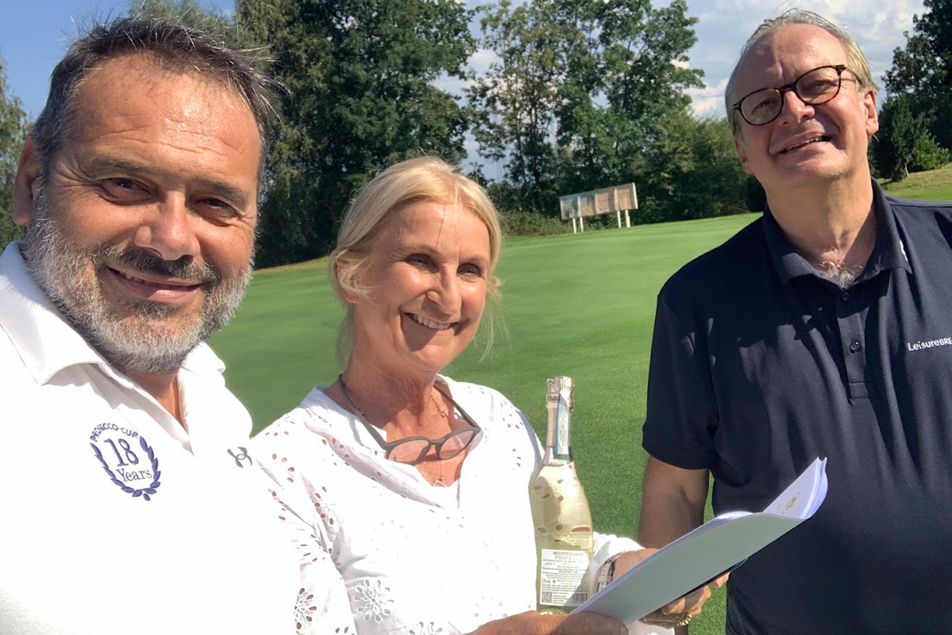 Prosecco-Golf-Cup-people-and-wine-4